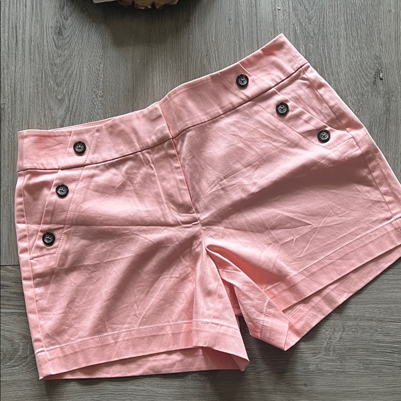 White House Black Market Pants - NWT White House Black Market casual shorts size 10